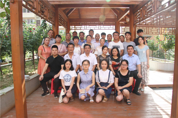 又是一年金秋季，助學圓夢暖人心----2017年寶業(yè)集團“金秋助學”活動圓滿結(jié)束